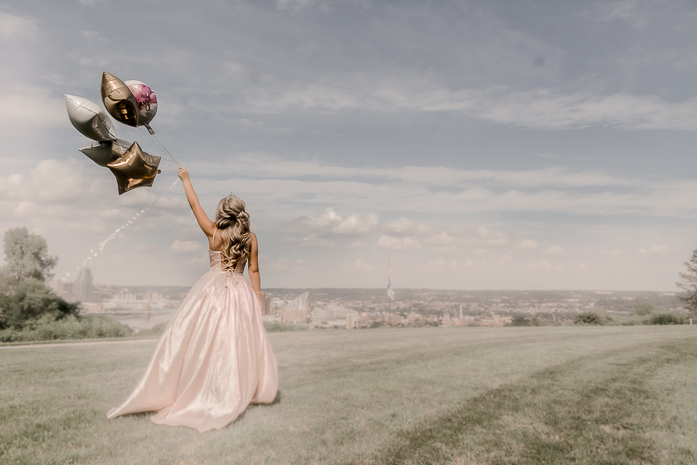 Cincinnati Portrait Photography Linen & Elm Girl with Balloon