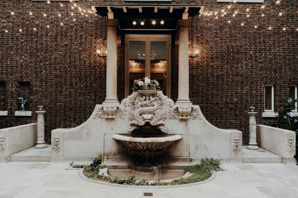 Wedding venue Laurel Court courtyard by Linen & Elm Photography