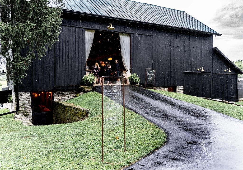 Barn Wedding Venue Cedar Bay Farm