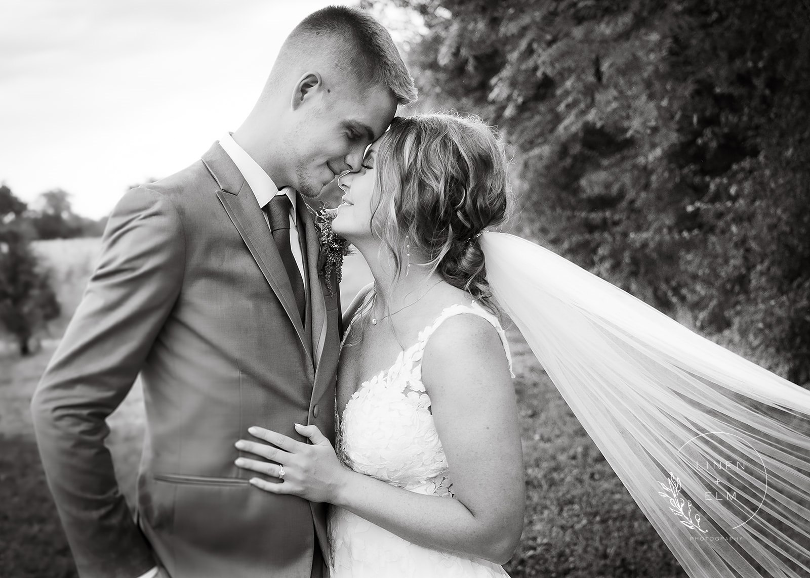 Abbi and Noah bridal portrait black and white