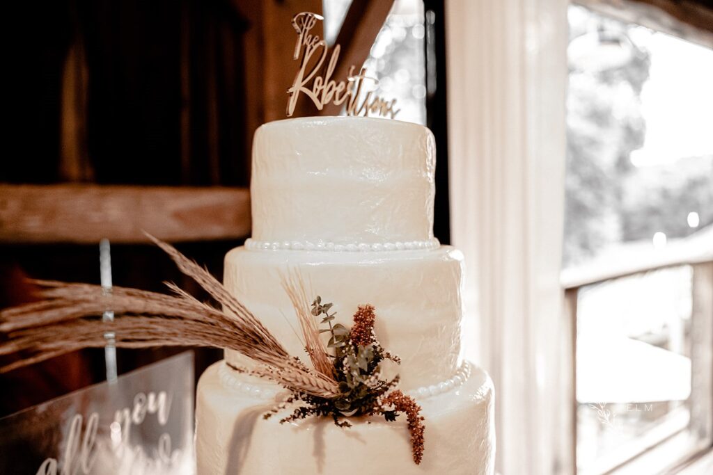 Wedding cake Cincinnati barn Wedding at Cedar Bay Farm by Linen Elm Photography |
