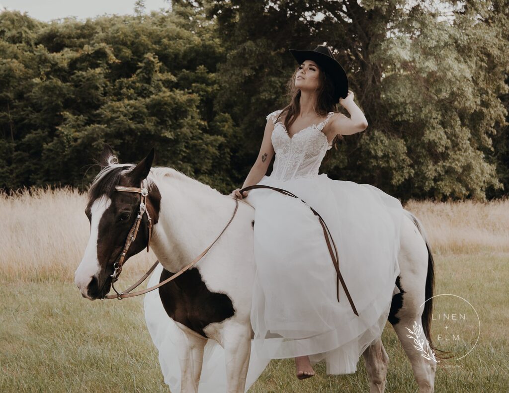 Bride on a Horse Linen Elm Photography 5 websize 1 |