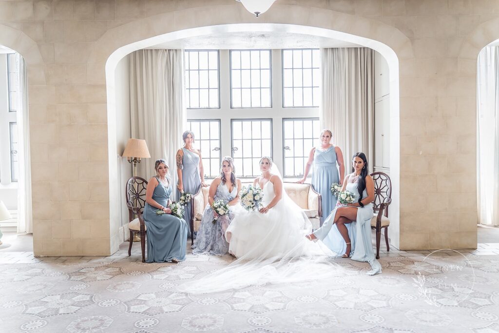 Bride With Bridesmaids Wide Angle Grace United Church Dayton |