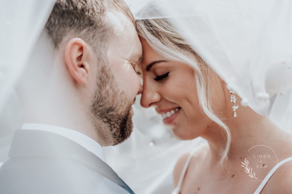 Old World Vibes | The Grande Hall | Linen & Elm Photography Intimate Couple Portrait Cincinnati Wedding Photographer
