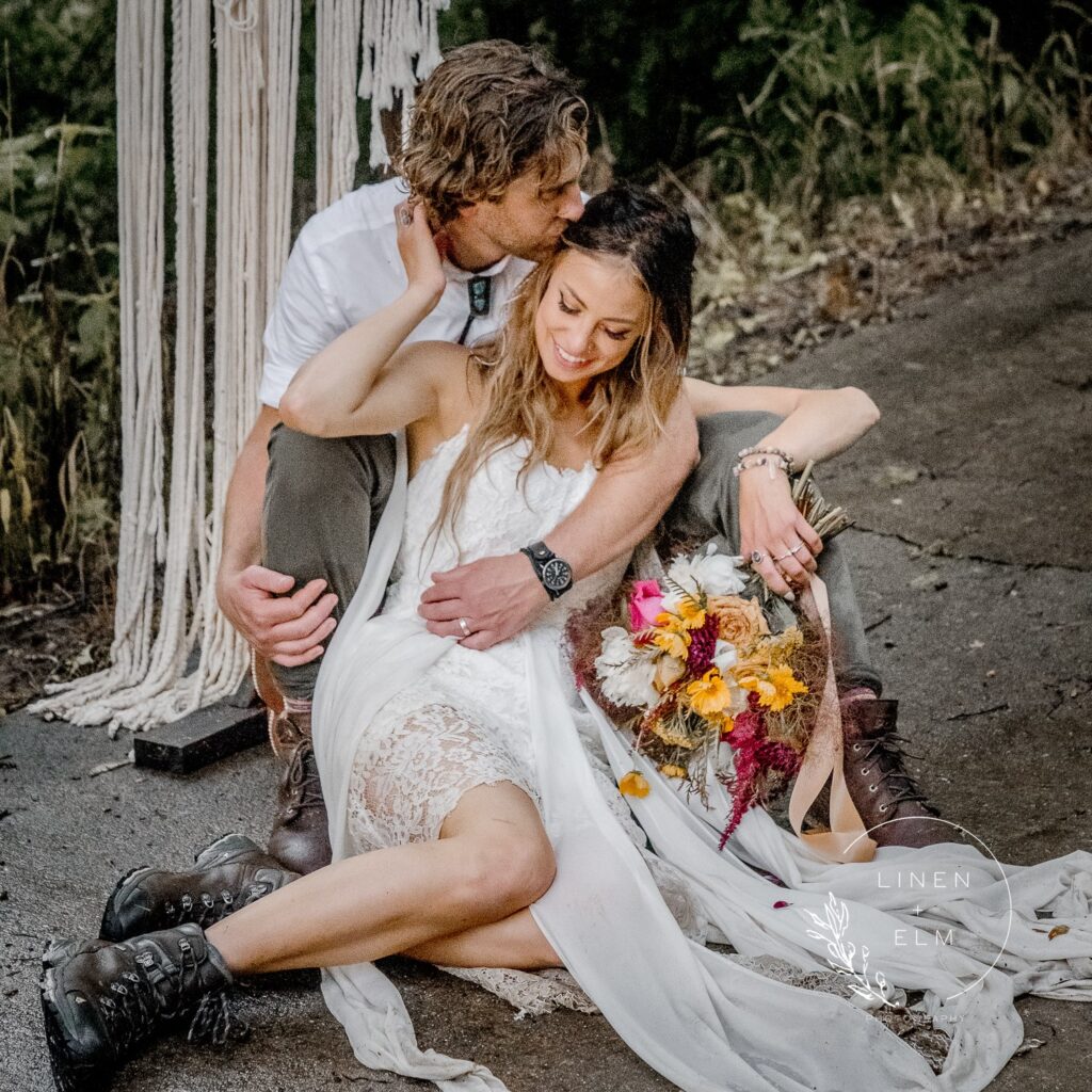 Elopement Tanner And Keltie Abbys Farm Cincinnati Ohio Wedding Venue | Cincinnati Wedding Photographer | Linen &Amp; Elm Photography | Cincinnati Wedding Photographer | Fine Art Photography | Documentary Style