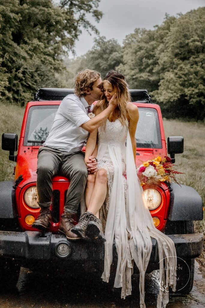 Elopement Tanner And Keltie Abbys Farm Cincinnati Ohio Wedding Venue 8 | Cincinnati Wedding Photographer | Linen &Amp; Elm Photography | Cincinnati Wedding Photographer | Fine Art Photography | Documentary Style