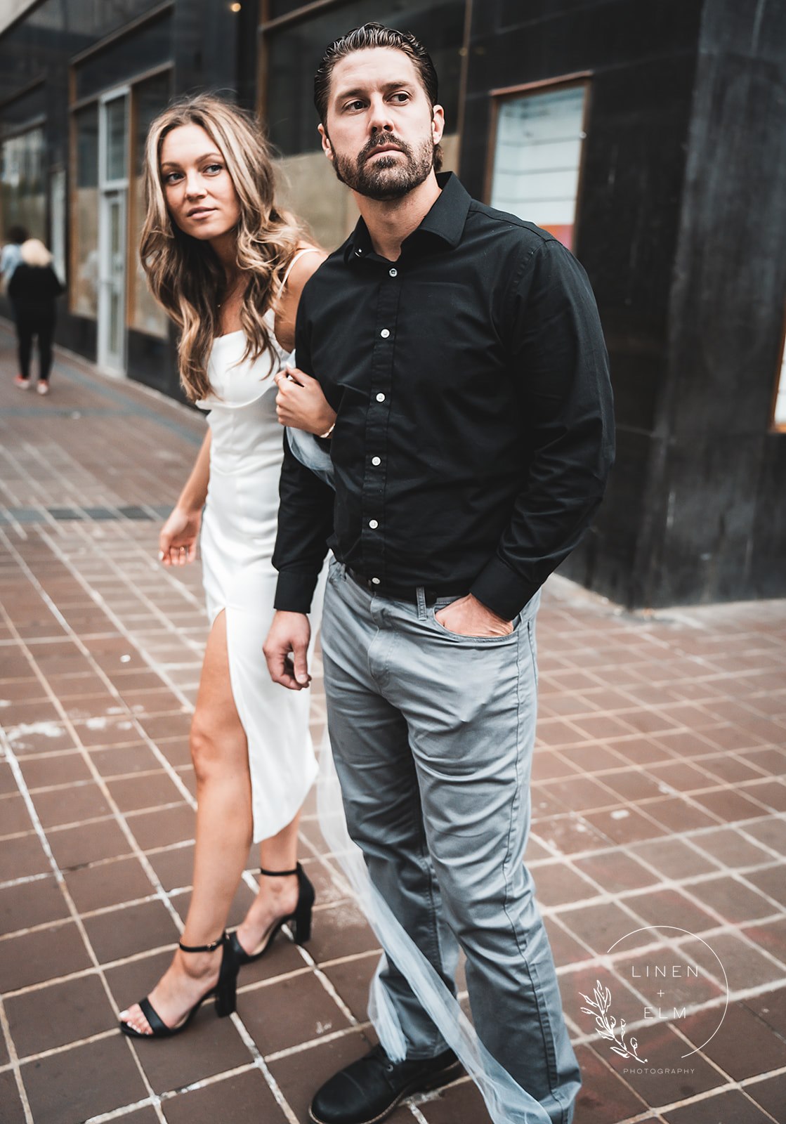 Couple Crossing Street On 5Th Cincinnati 