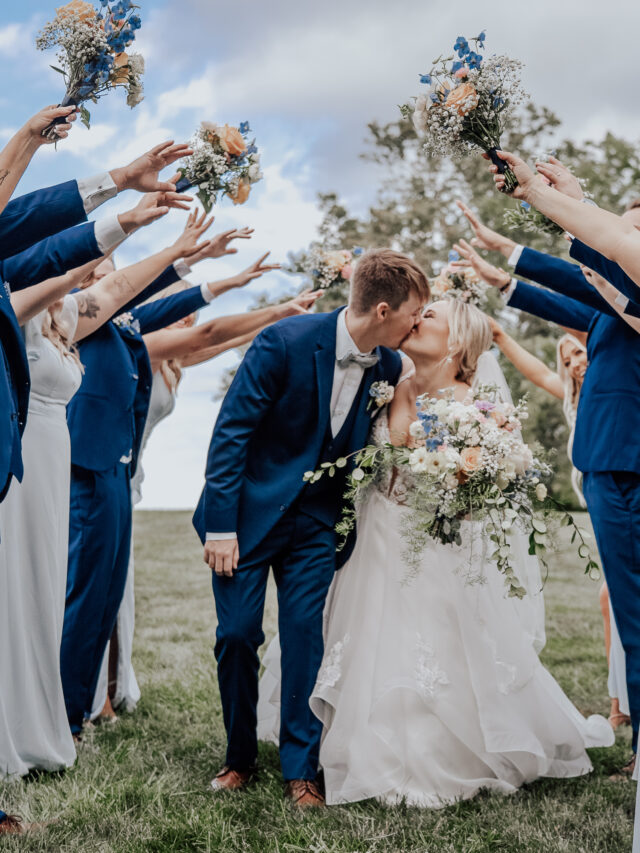 Aly Dylan Pub 1 10 | Cincinnati Wedding Photographer | Fine Art Photography | Documentary Style | Linen &Amp; Elm Photography