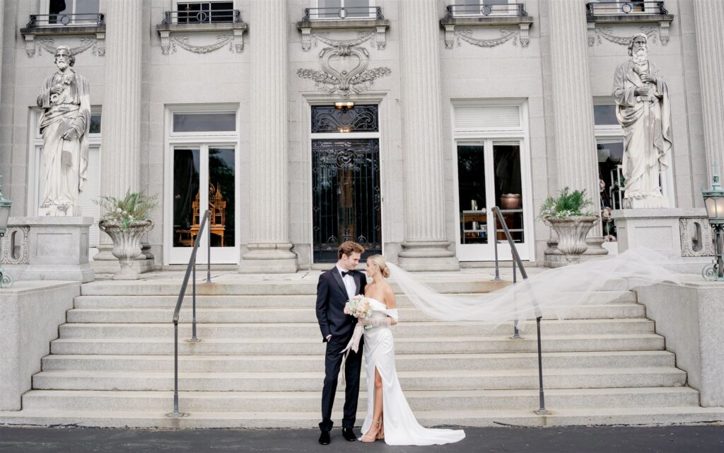 Laurelcourt Portraits 0122 | Cincinnati Wedding Photographer | Fine Art Photography | Documentary Style | Linen &Amp; Elm Photography