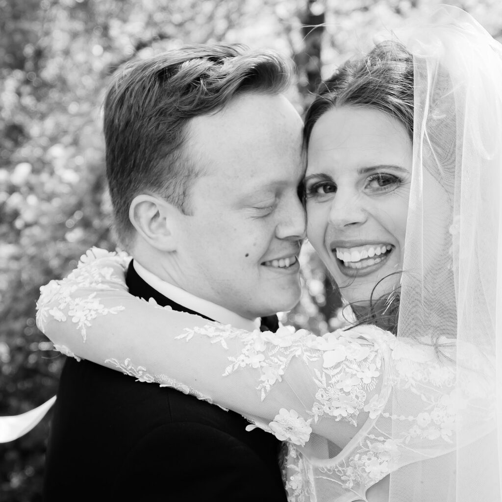 Cincinnati Wedding Photographer Bride And Groom Bridal Portrait